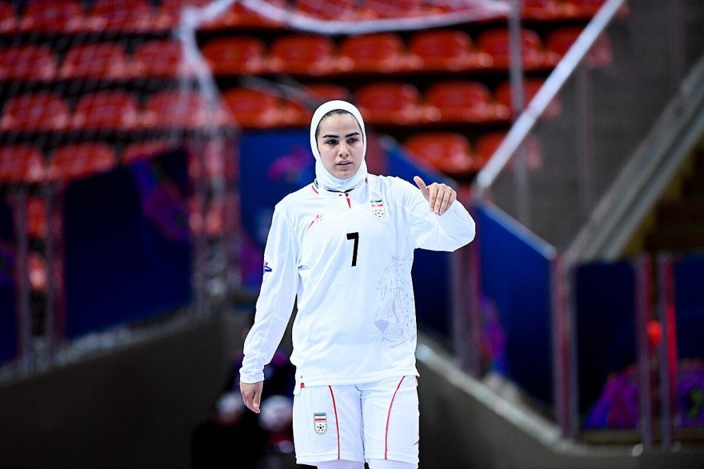 با جام قهرمانی به ایران برمی‌گردیم! پرچم امام رضا مرا به یاد مادرم انداخت!