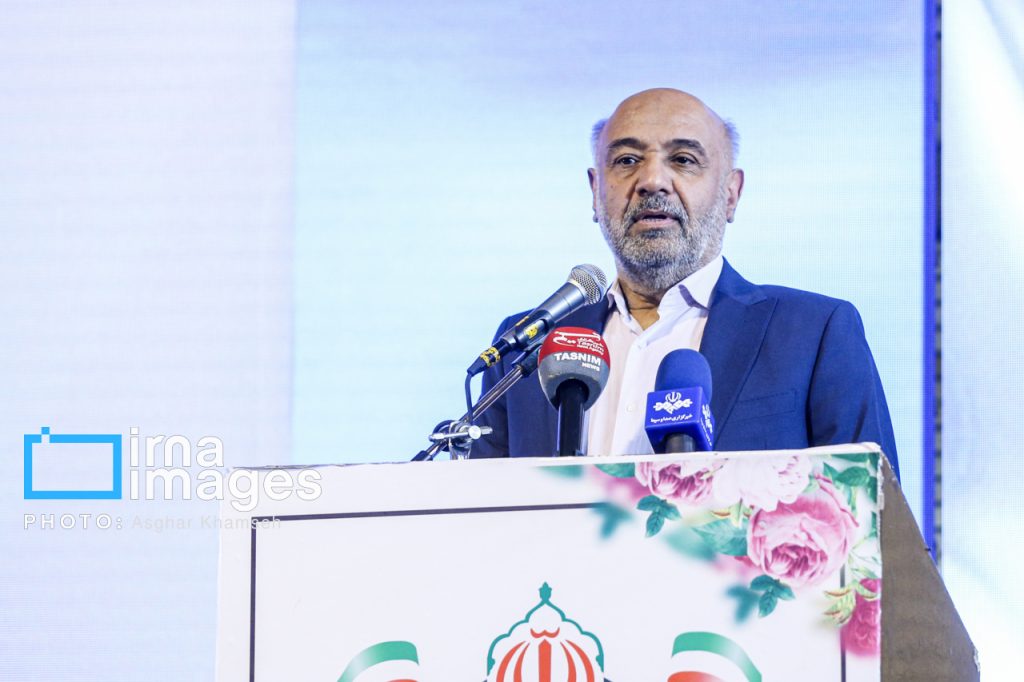 وزیر تعاون: تدوین آیین‌نامه‌های بیمه برای سکوها و تاکسی‌های اینترنتی در دستور کار قرار گرفت!