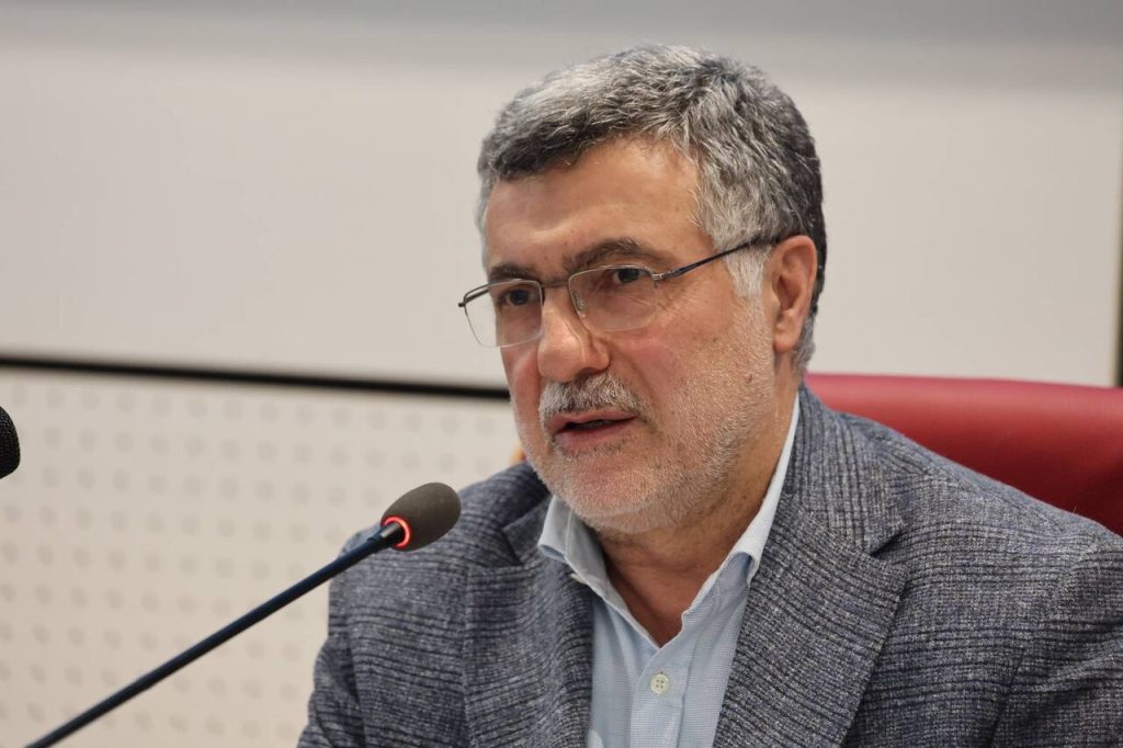 وزیر بهداشت: وضعیت نگران‌کننده درمانی در بندر شهید رجایی زیر ذره‌بین ماست!
