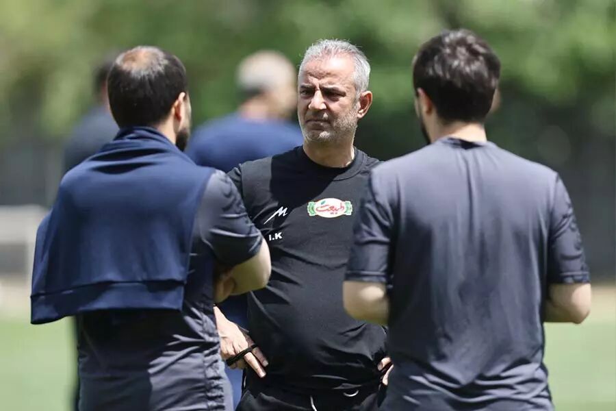 تمرین جنجالی شاگردان کارتال قبل از رویارویی با مس؛ پرسپولیس عازم رفسنجان شد!