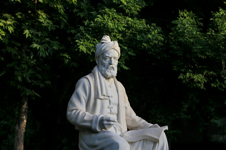 «زنگ زبان فارسی فردا در مدارس طنین‌انداز می‌شود؛ جشنواره‌ای برای گرامیداشت فرهنگ و هویت!»