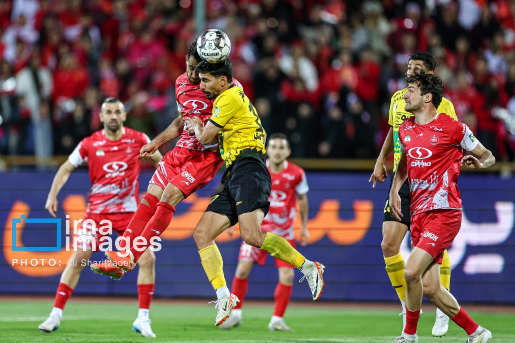 «پرسپولیس در هفته سی‌ام لیگ برتر بدون فرجی! جنجال در فهرست محرومان!»