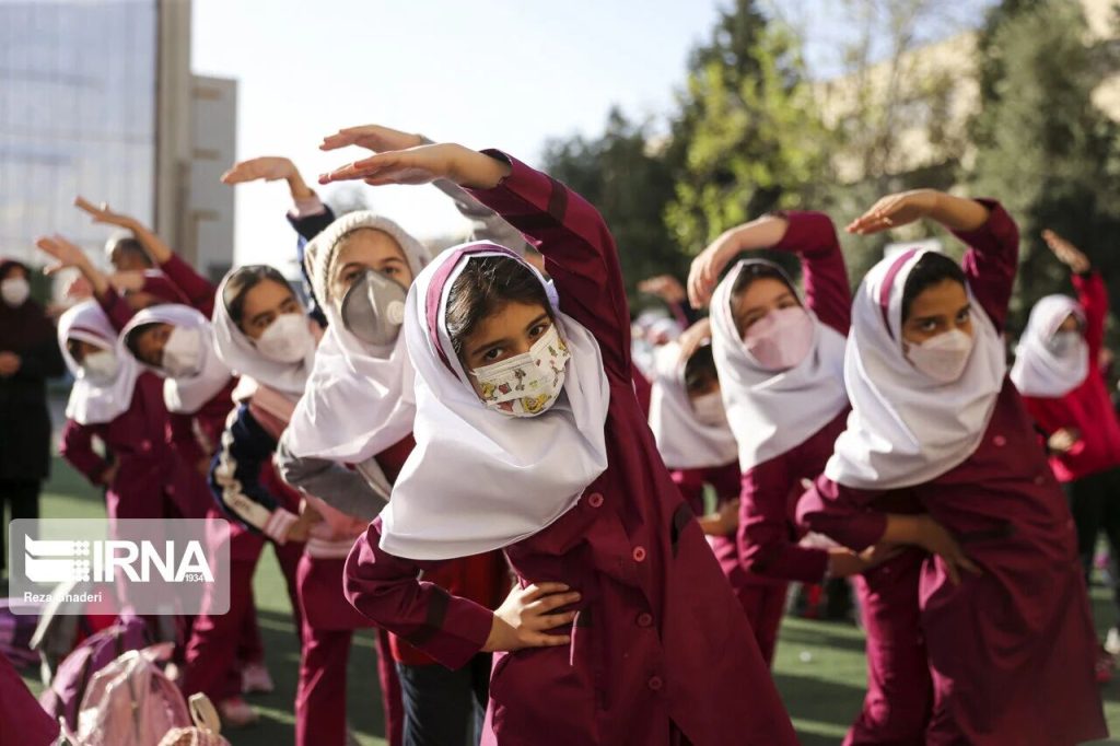 آینده خلاق نسل جدید: انقلاب آموزشی با هوش مصنوعی در مدارس!