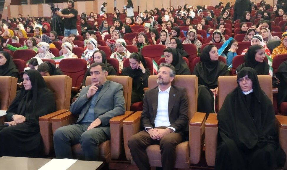 جنجال آغاز جشنواره ایراندخت: آیا این مراسم منتظر است تا افق‌های جدیدی از هنر و فرهنگ ایران را بگشاید؟