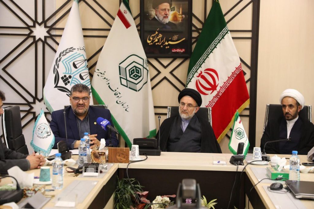 «گردهمایی جنجالی ۱۸۰۰ وکیل و کارشناسان حقوقی در چله خدمت خانواده!»