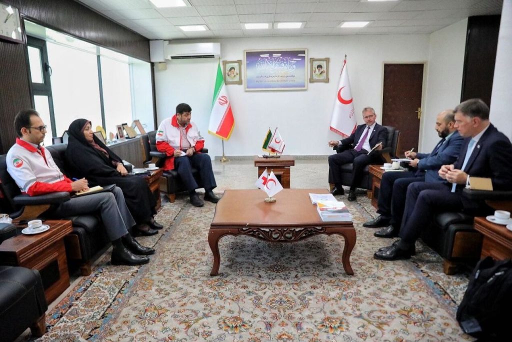 آمادگی هلال‌احمر ایران برای انتقال تجربیات به جمعیت‌های ملی با همکاری صلیب‌سرخ: آیا ایران به قطب پشتیبانی بشر دوستانه تبدیل می‌شود؟!