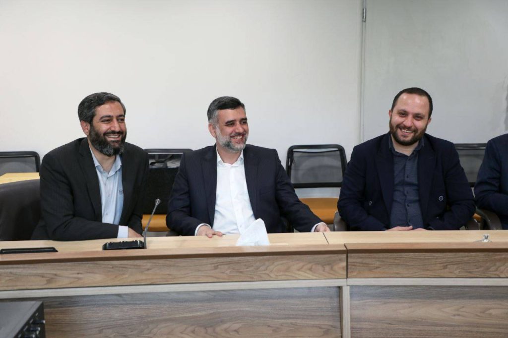 مراسم تودیع و معارفه مدیر جدید باغ کتاب تهران: تغییرات جنجالی در قلب فرهنگ پایتخت!