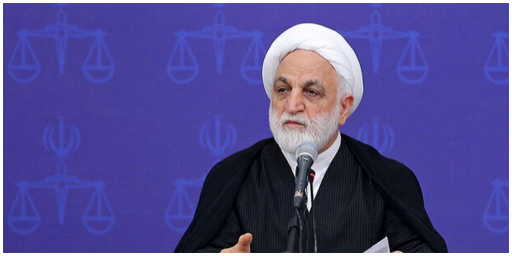 معلمین به عنوان بازوان قضائی: آیا می‌توان به آن‌ها اعتماد کرد؟