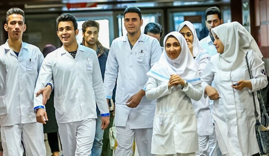 چشم‌پزشکی در دانشگاه آزاد: تسخیر آموزش پزشکی توسط هوش مصنوعی!
