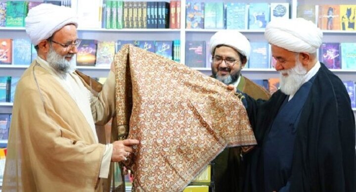رونمایی از کتابی جنجالی: «توحید اجتماعی»؛ نگاهی عمیق به قرآن و اندیشه‌های رهبری!