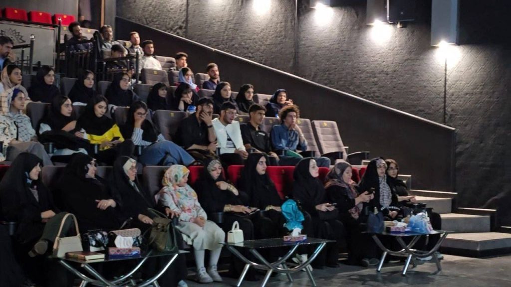 خیزش هنری در مدارس: حواشی و دستاوردهای جشنواره‌های هنری در استان‌های مختلف کشور!