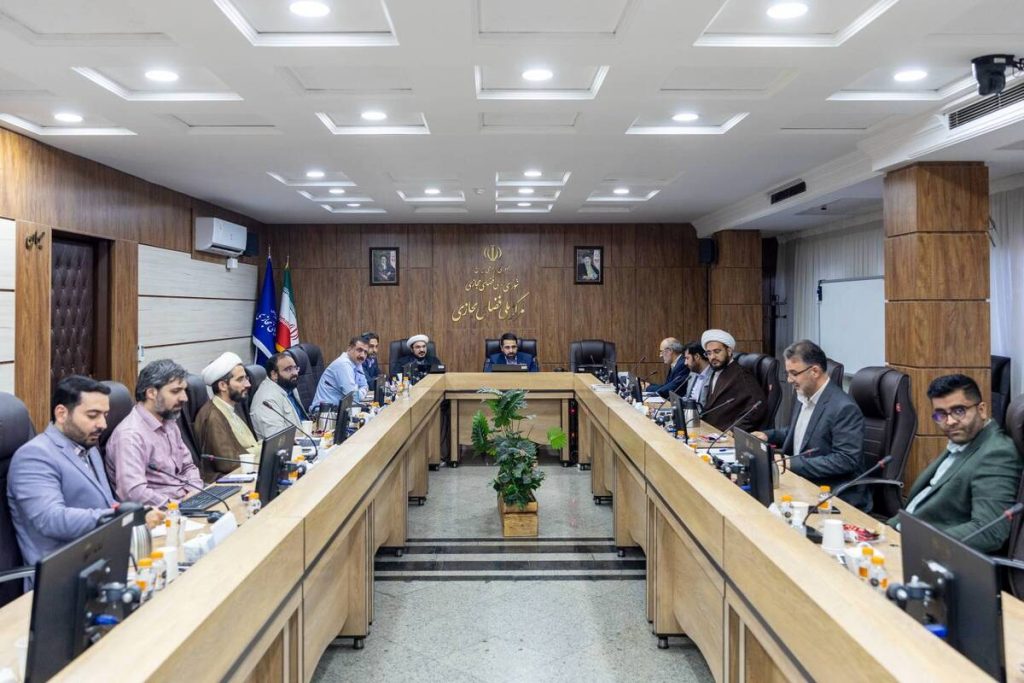 تصویب جنجالی سند جامع ترویج و ارتقای سواد فضای مجازی!