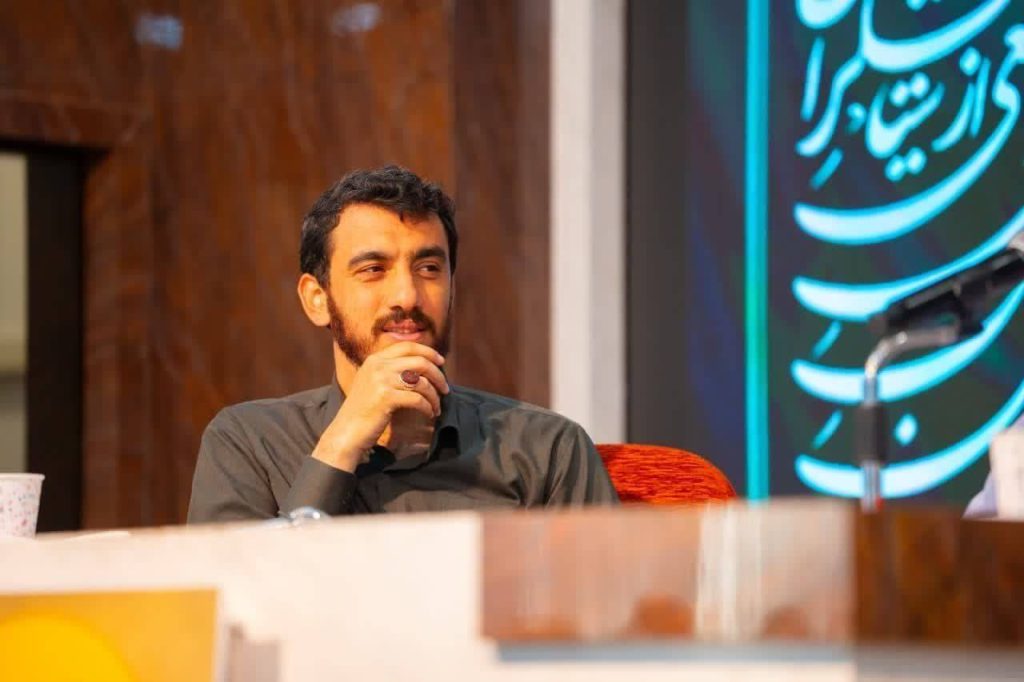 مهدی رسولی: تنها عالم دین شایستگی رهبری هیأت‌ را دارد، نه مداح!