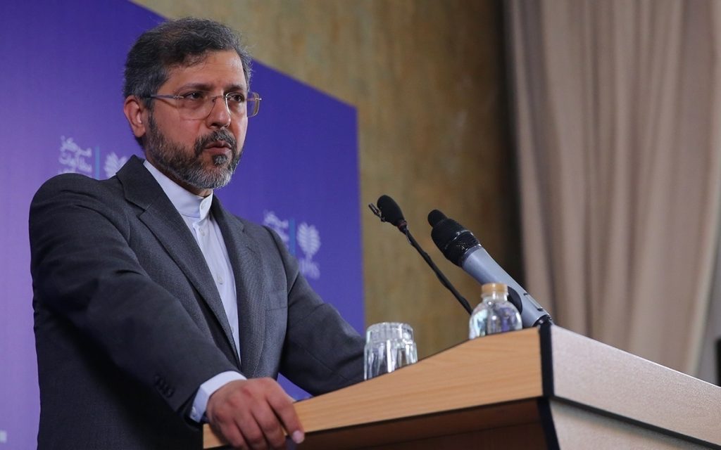 خطیب زاده: سفر ترامپ به اندازه هیاهوی رسانه‌ها اهمیت ندارد + فیلم جنجالی!