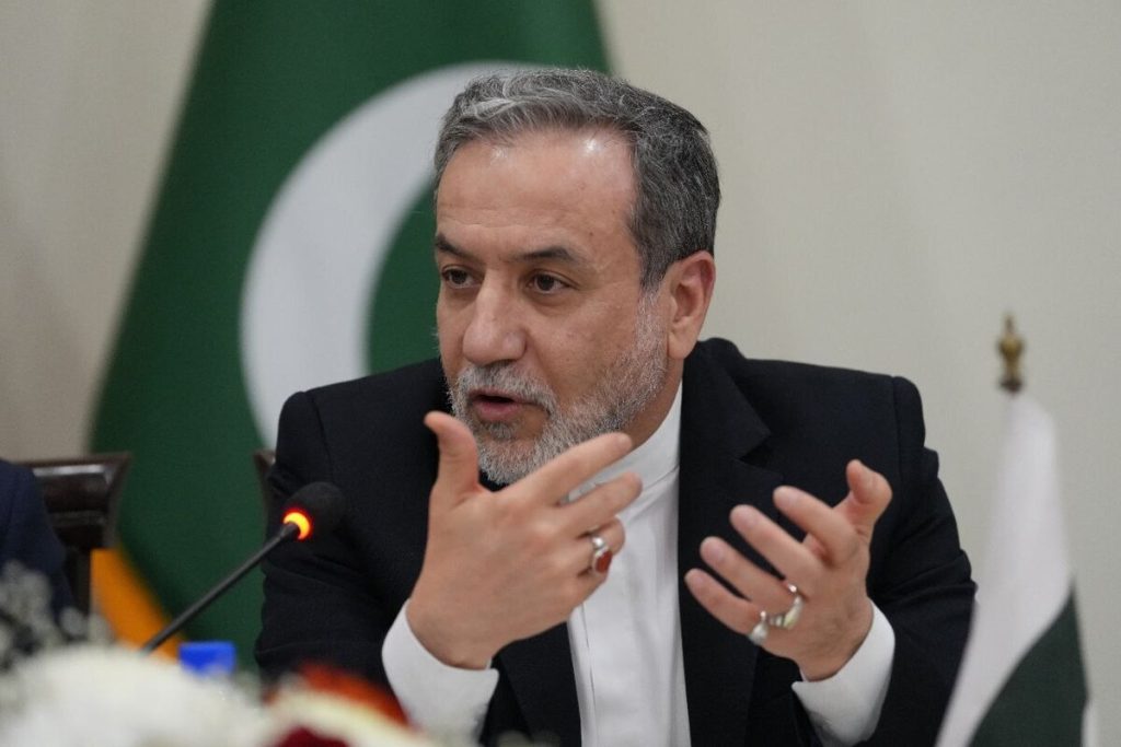 عراقچی: غنی‌سازی، خط قرمز مذاکرات! رهبری حرفش را زد؛ هیچ‌گونه چانه‌زنی بر سر آن نیست!