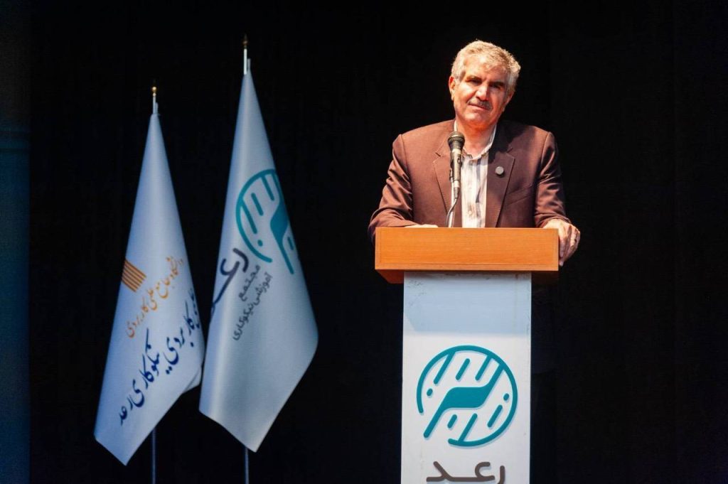دانشجویان دانشگاه جامع علمی کاربردی: پیشگامان خلاقیت و نوآوری در عرصه‌های علمی و فرهنگی!