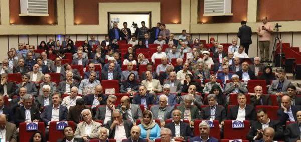 هفتمین گردهمایی خیرین آموزش عالی کشور: رویدادی جنجالی با محوریت حمایت از اشتغال‌پذیری دانشجویان!
