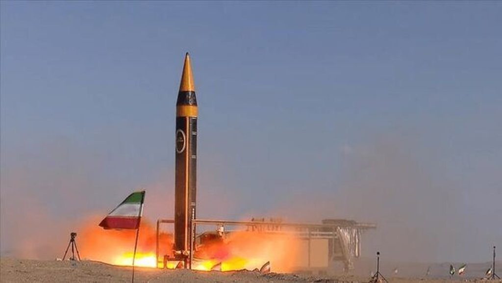 معاریو: موشک‌های ایران ترامپ را پای میز مذاکره نشاند